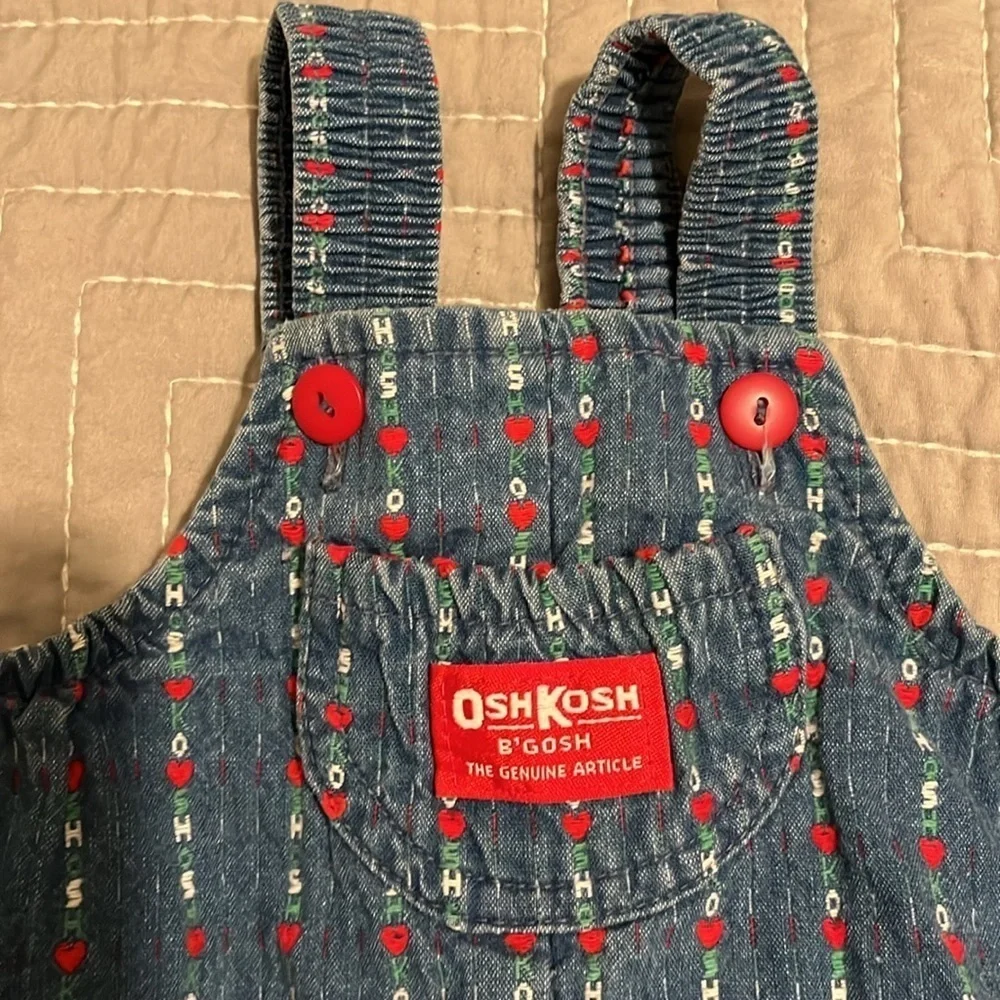 OSH KOSH ~ Vintage Girls Overalls with Feet Red Hearts and ‘Osh Kosh’ Spell Out